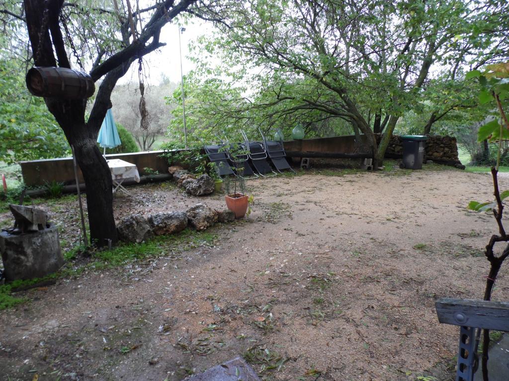 Le Mas Du Pin Vert Aubagne Esterno foto
